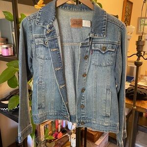 Girls Levi denim jacket